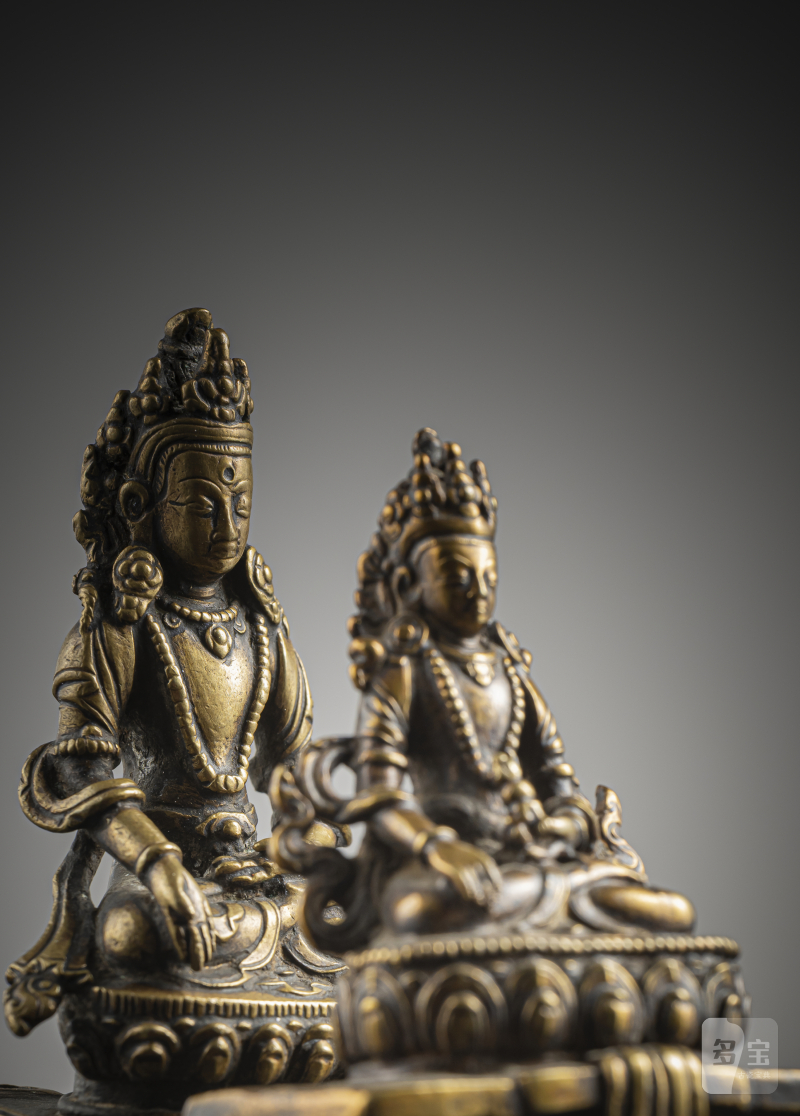 TWO BRONZE FIGURES OF RATNASAMBHAVA AND AKSHOBHYA - 图5